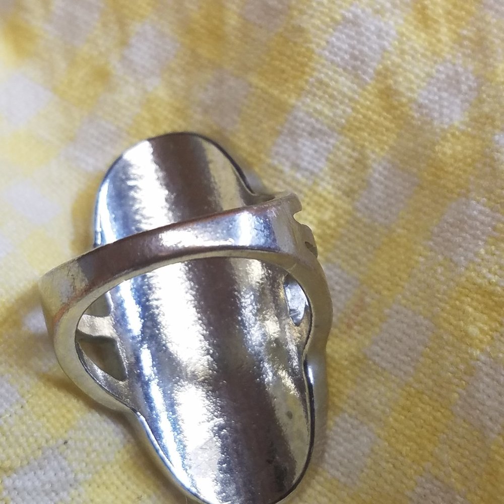 Silver Ring - Picture 3 of 3
